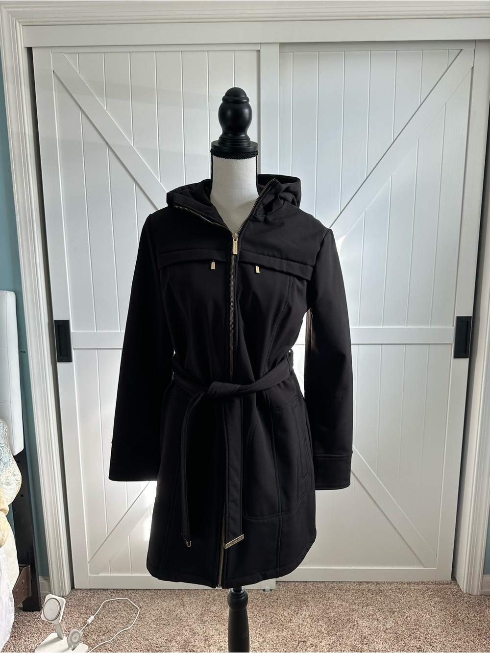 Michael Kors Black Hooded Belted Softshell Coat Jacket Gold Hardware S - Picture 4 of 10